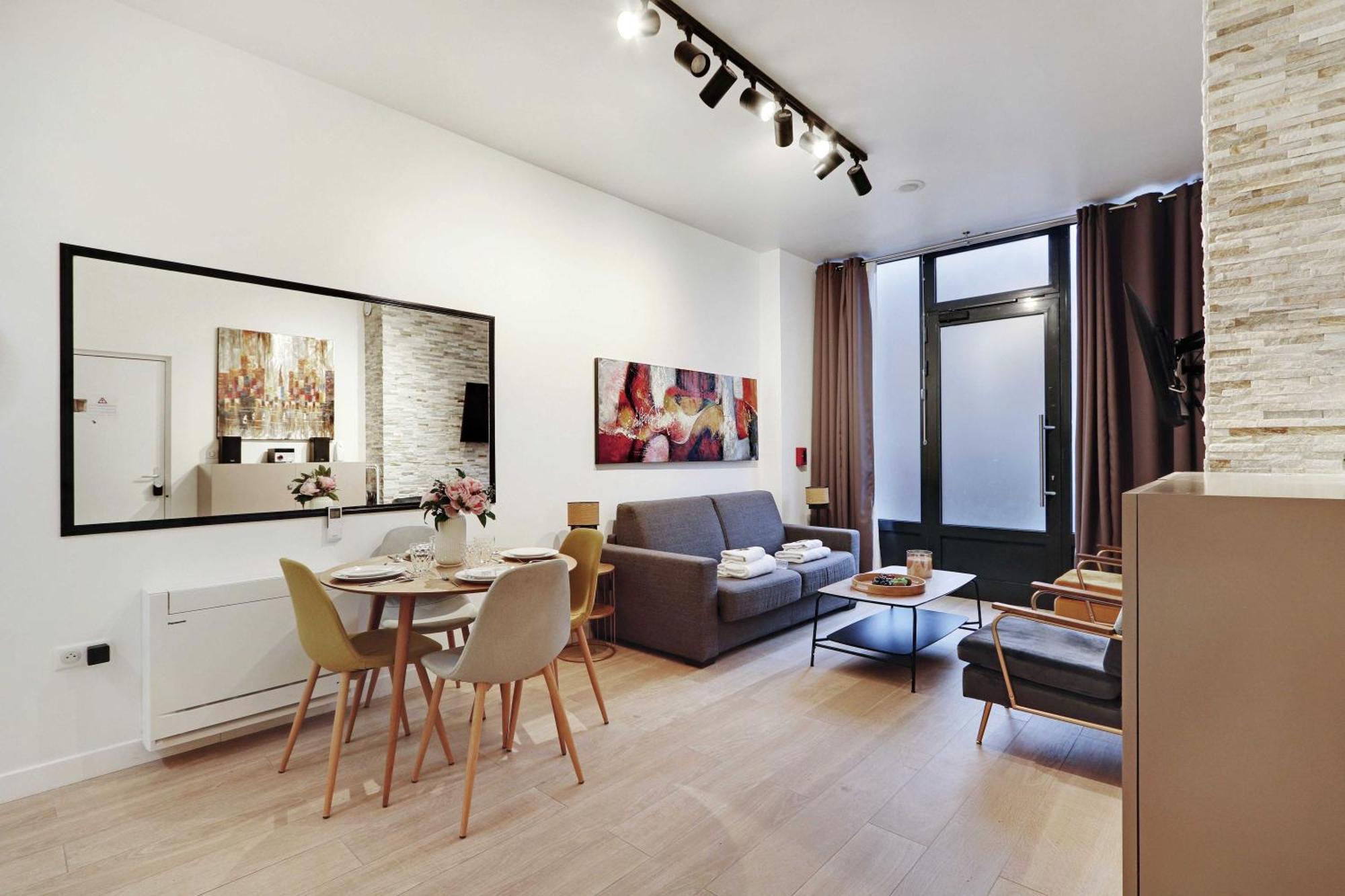 Intimate Apartment With Air Conditioner & Jacuzzi 2Br 6P Montmartre Paris Exteriör bild