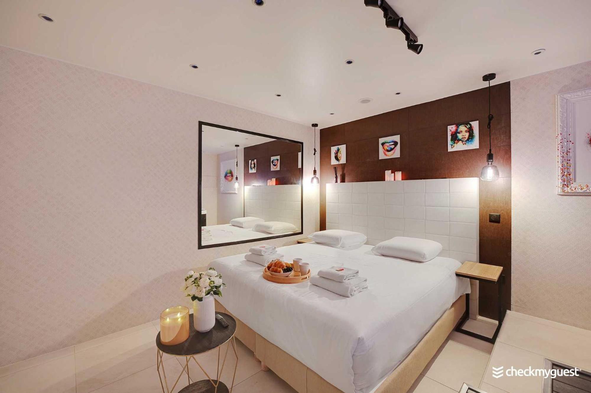 Intimate Apartment With Air Conditioner & Jacuzzi 2Br 6P Montmartre Paris Exteriör bild