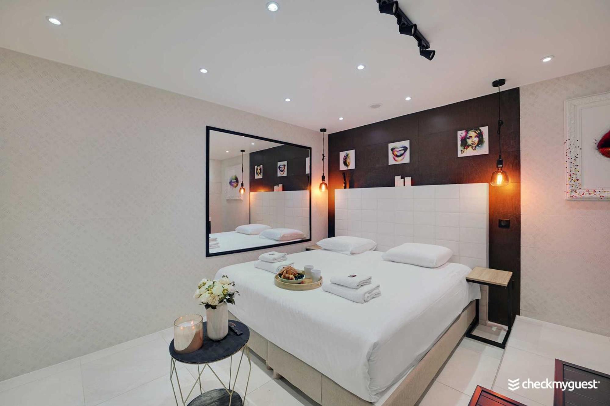 Intimate Apartment With Air Conditioner & Jacuzzi 2Br 6P Montmartre Paris Exteriör bild