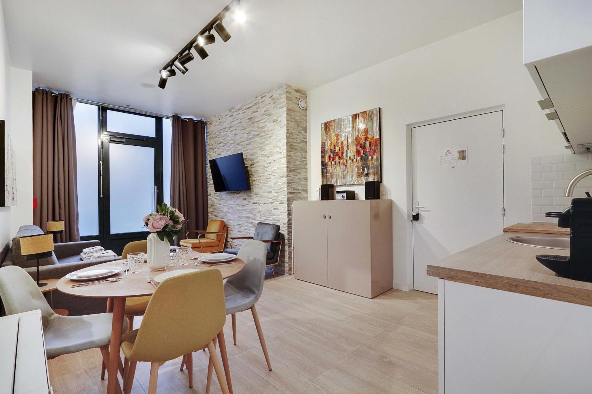 Intimate Apartment With Air Conditioner & Jacuzzi 2Br 6P Montmartre Paris Exteriör bild