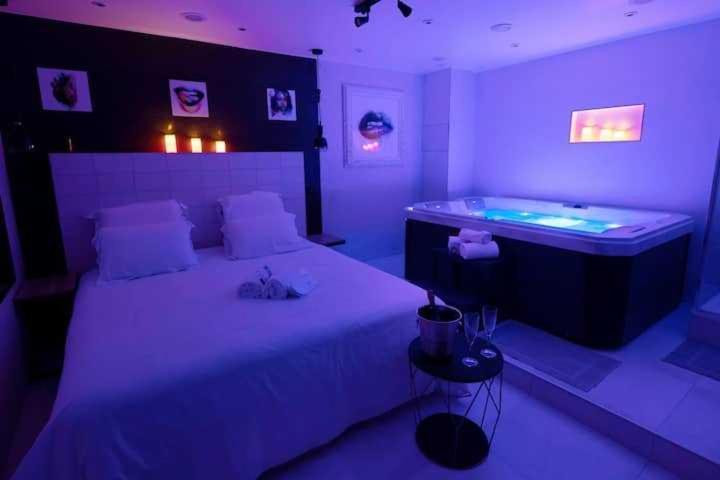 Intimate Apartment With Air Conditioner & Jacuzzi 2Br 6P Montmartre Paris Exteriör bild
